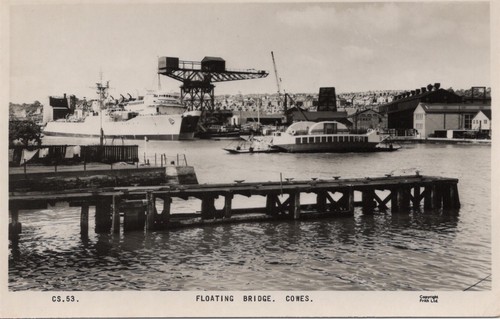 Floating bridge cowes isle of - bridge, cowes-